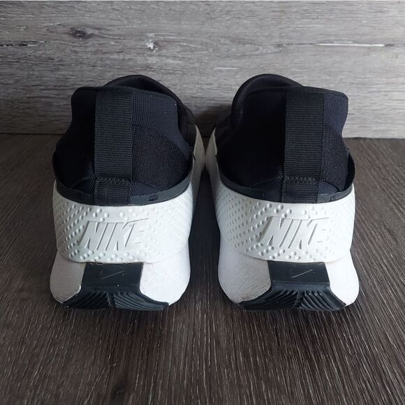 Nike Go FlyEase Easy Slip-On Sneakers Black & White Womens Size 8.5 - Picture 5 of 10